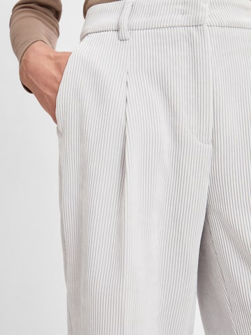 Cambio Regular Pleat-Front Pants 'Anna' in White