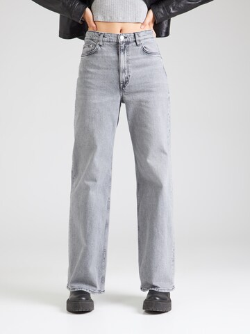 & Other Stories Wide leg Jeans in Grey: front