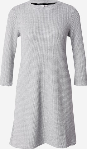 QS Платье в Серый: спереди