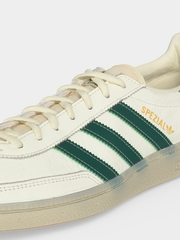 ADIDAS ORIGINALS Nízke tenisky 'HANDBALL SPEZIAL' - Biela