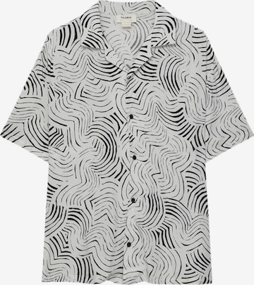 Pull&BearComfort Fit Košulja - bijela boja: prednji dio