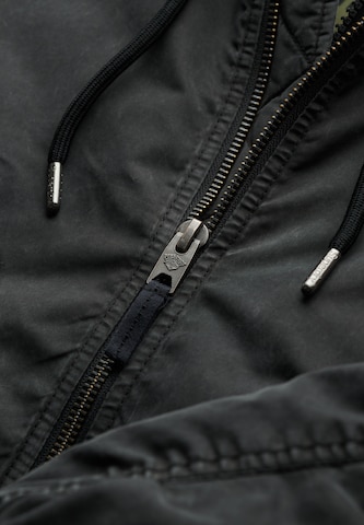 Veste mi-saison 'MA1' Superdry en noir