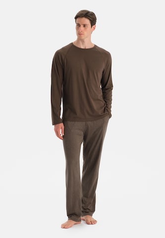 Pyjama long Dagi en marron : devant