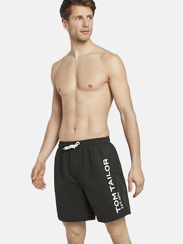 TOM TAILOR Badeshorts 'Jeremy' in Schwarz