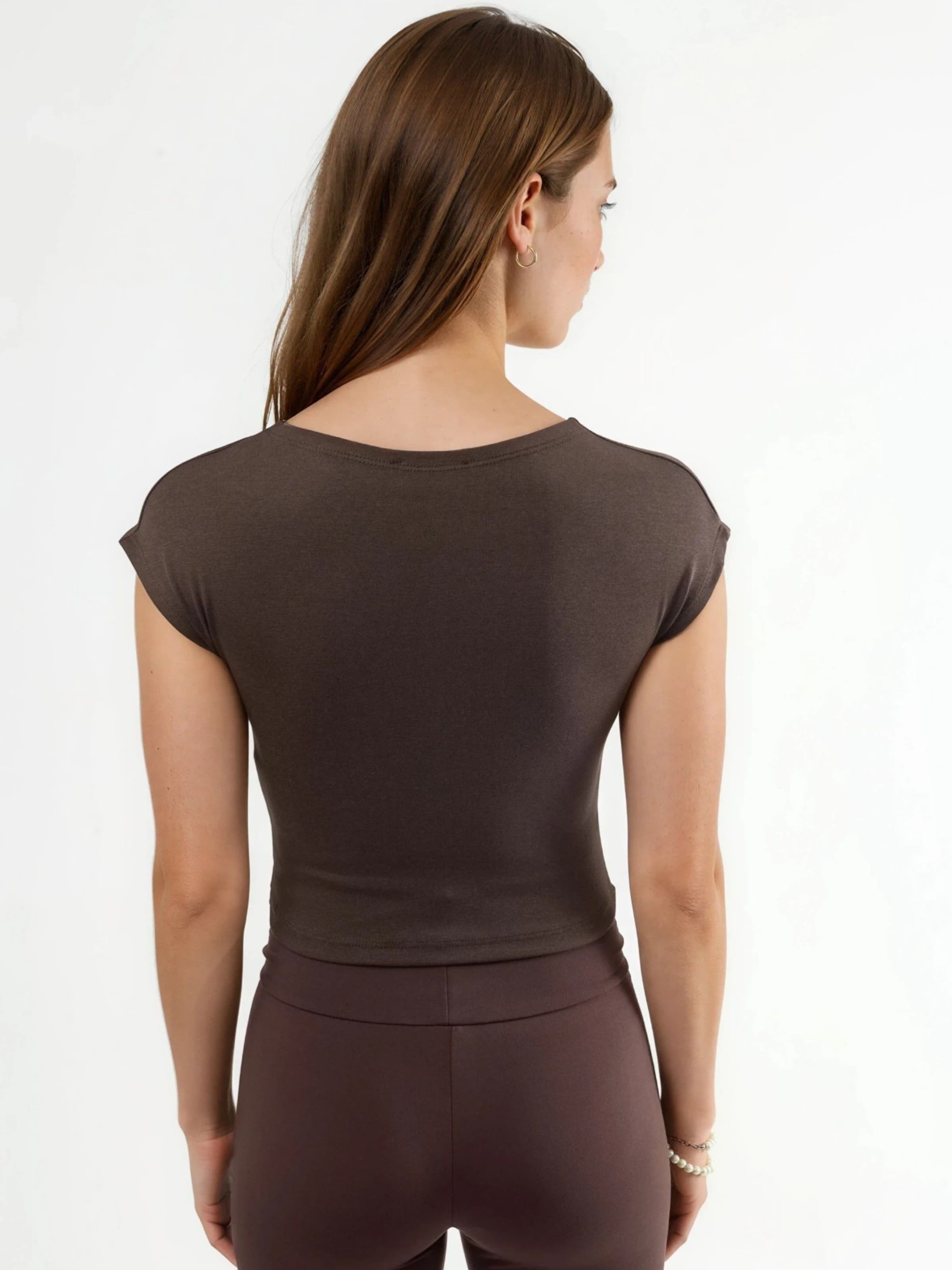 Busem Blouse in Brown