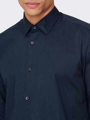 Coupe slim Chemise 'Andy' Only & Sons en bleu
