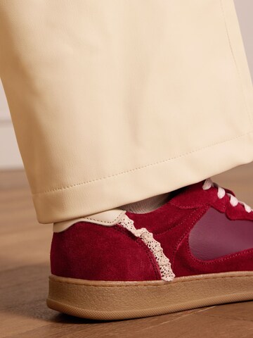 MANFIELD Sneaker in Rot