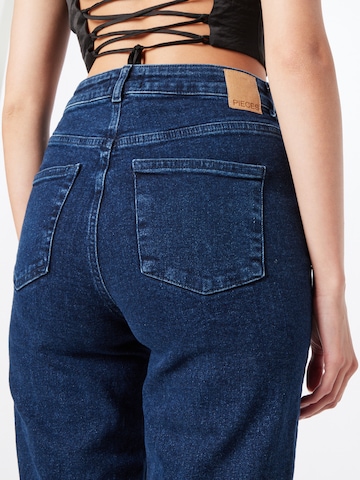 PIECES Regular Jeans 'Holly' in Blauw