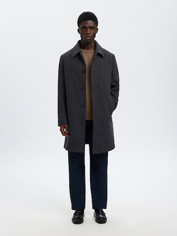 SELECTED Sweatshirt 'SLHLUKE' in Brown