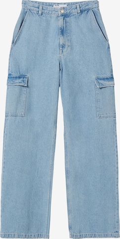 Bershka Wide leg Cargo Jeans in Blue: front