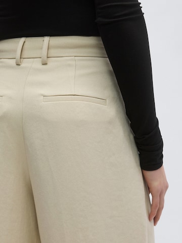 Loosefit Pantaloni con pieghe 'Esteriane' di MSCH COPENHAGEN in beige