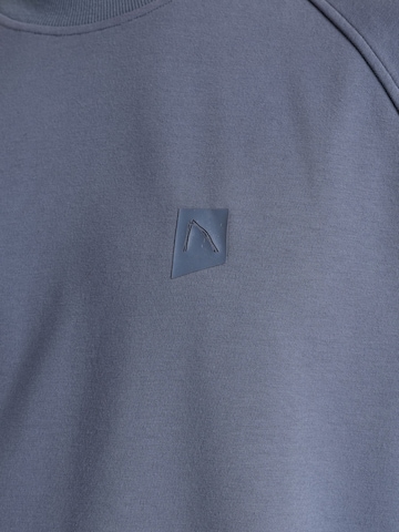 CHASIN' Sweatshirt ' Core AIR' in Blue