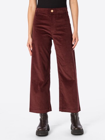 SKFK Loose fit Pants 'IRUNTZA' in Red: front