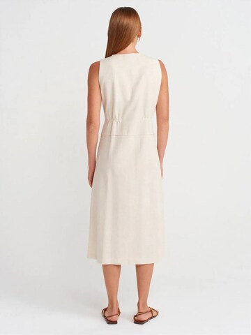 Abito di Dilvin in beige