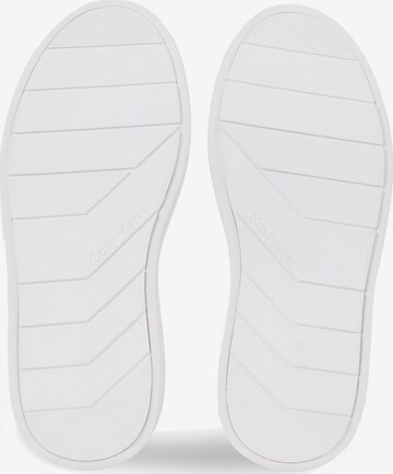 Calvin Klein - Sapatilhas slip-on em branco