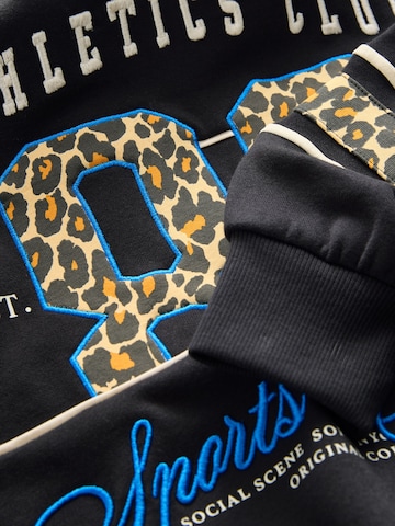 Next Sweatshirt in Mixed colours