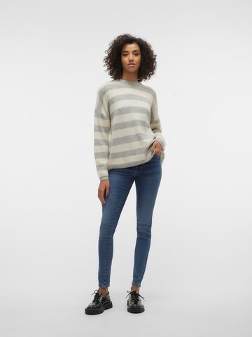 Pullover 'VMNATAHLIE' di VERO MODA in grigio