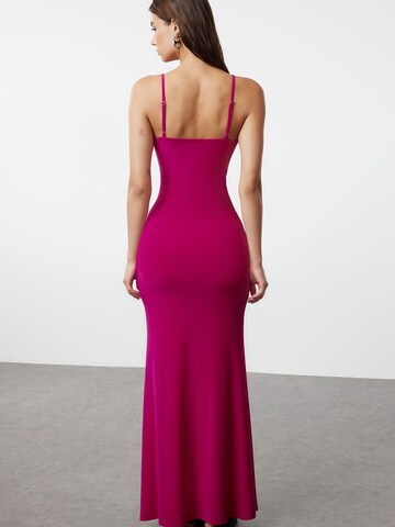 Trendyol Kleid in Pink