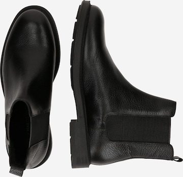 Guido Maria Kretschmer Men Chelsea Boots '15301' in Black