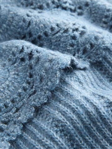 Next Pullover in Blau