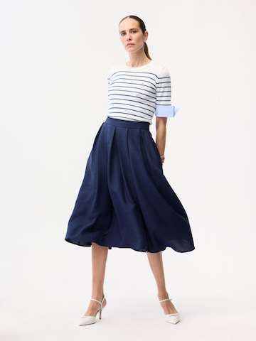 adl Rok in Blauw