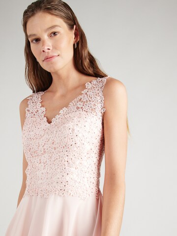 mascara - Vestido de gala en naranja