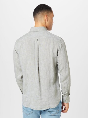 Coupe regular Chemise FYNCH-HATTON en vert