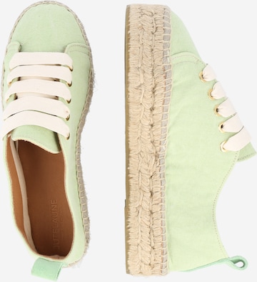 JUTELAUNE Sneakers in Green