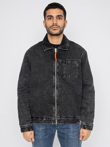 EDWIN Between-Season Jacket in Black: front