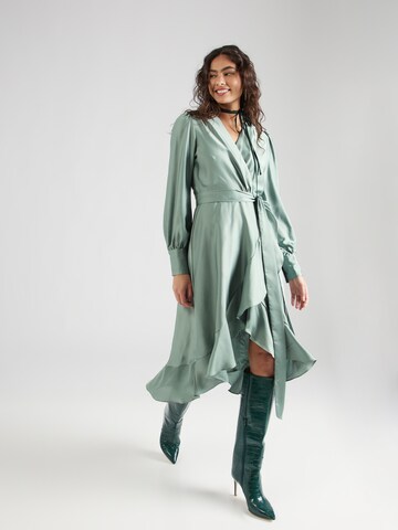 SWING Dress in Green: front