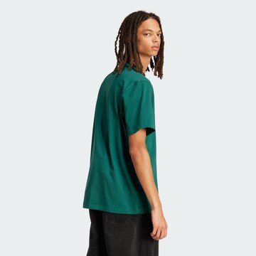 ADIDAS ORIGINALS - Camisa 'Flames' em verde