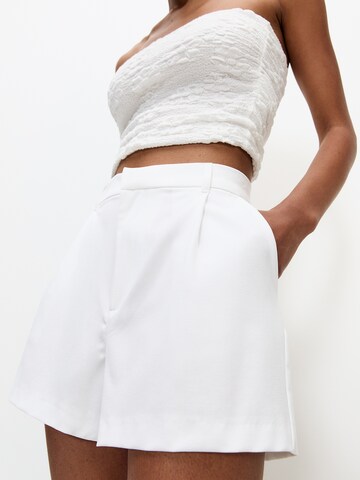 Pull&Bear Wide leg Bandplooibroek in Wit