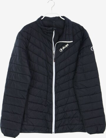Sherpa Jacket & Coat in S in Black: front