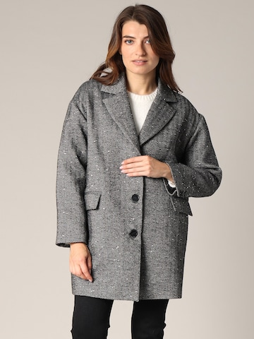 Manteau mi-saison 'Kalissa' Deeluxe en noir : devant