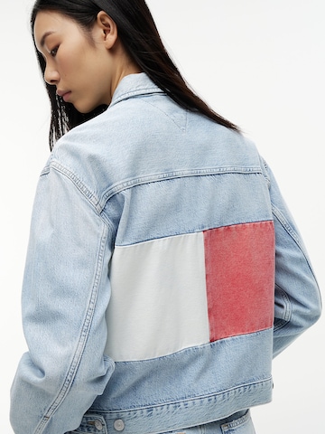 Tommy Jeans Välikausitakki värissä sininen
