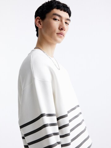 Pull&Bear Sweatshirt i vit