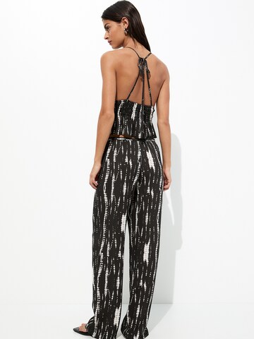 Loosefit Pantalon Pull&Bear en noir