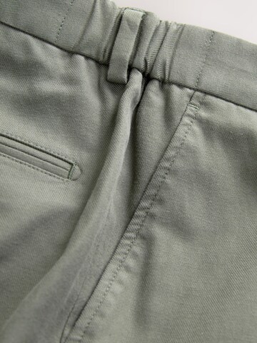 Next Slimfit Hose in Grün