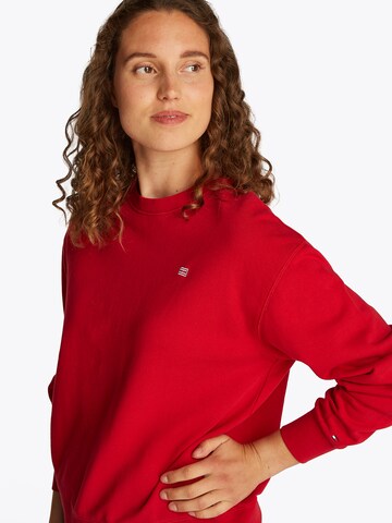 Felpa 'REG CONTRAST FLAG SWEATSHIRT' di TOMMY HILFIGER in rosso