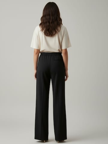 WEARABLE STORIES Wide leg Bandplooibroek 'Saar' in Zwart