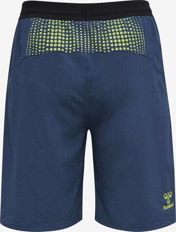 Hummel Regular Sportshorts in Blau