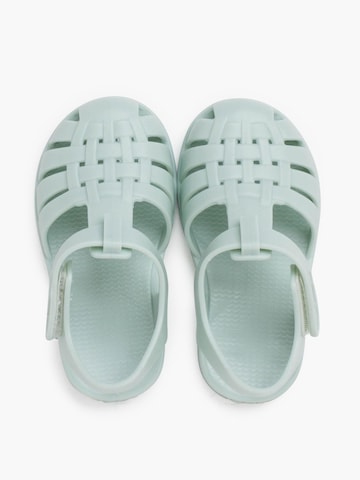 IGOR Beach & Pool Shoes in Green