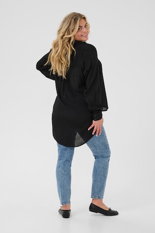 KAFFE CURVE Blouse 'Alia' in Zwart
