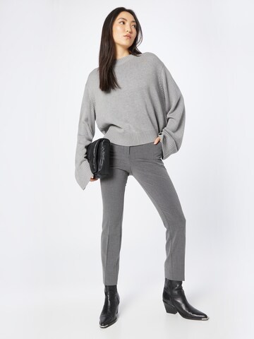 Coupe slim Pantalon à plis Warehouse en gris