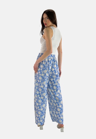Elara Wide leg Trousers in Blue