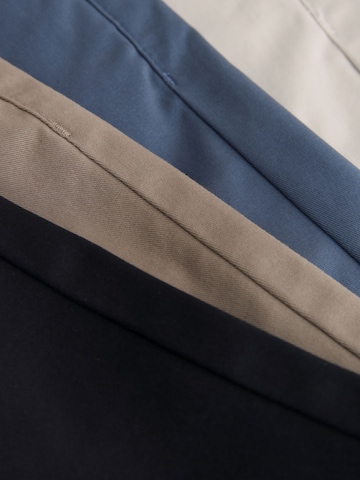 Coupe slim Pantalon chino Next en bleu