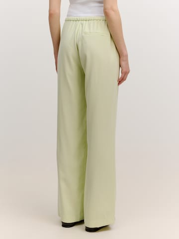 Wide leg Pantaloni 'Bjelle' di EDITED in verde