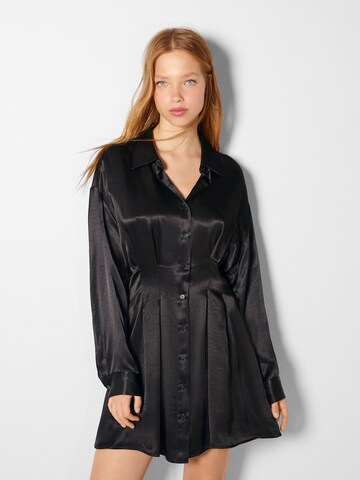 Bershka Shirt Dress in Black: front