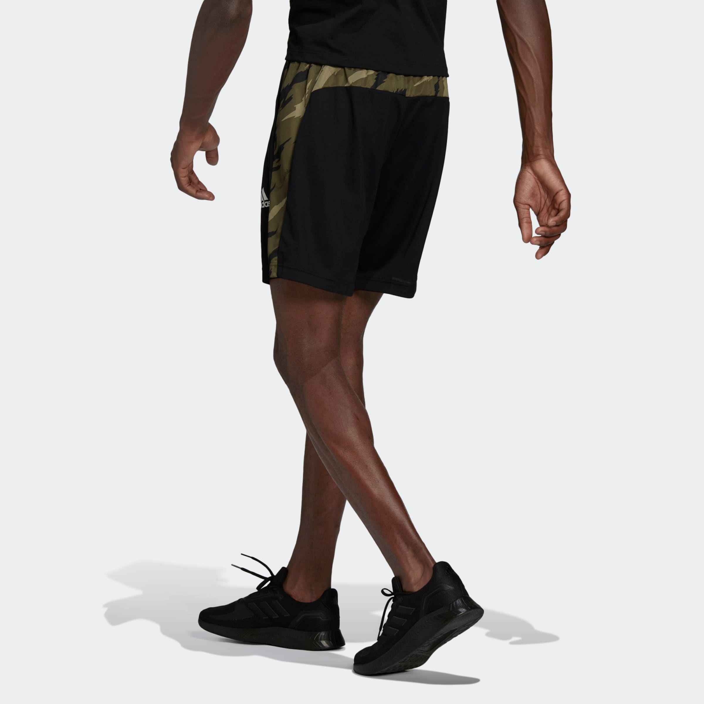 Homme Pantalon de sport ADIDAS PERFORMANCE en Noir 