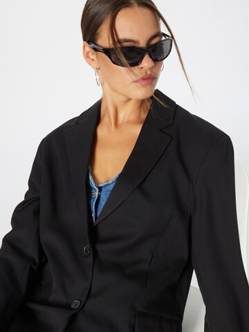 Monki - Blazer en negro